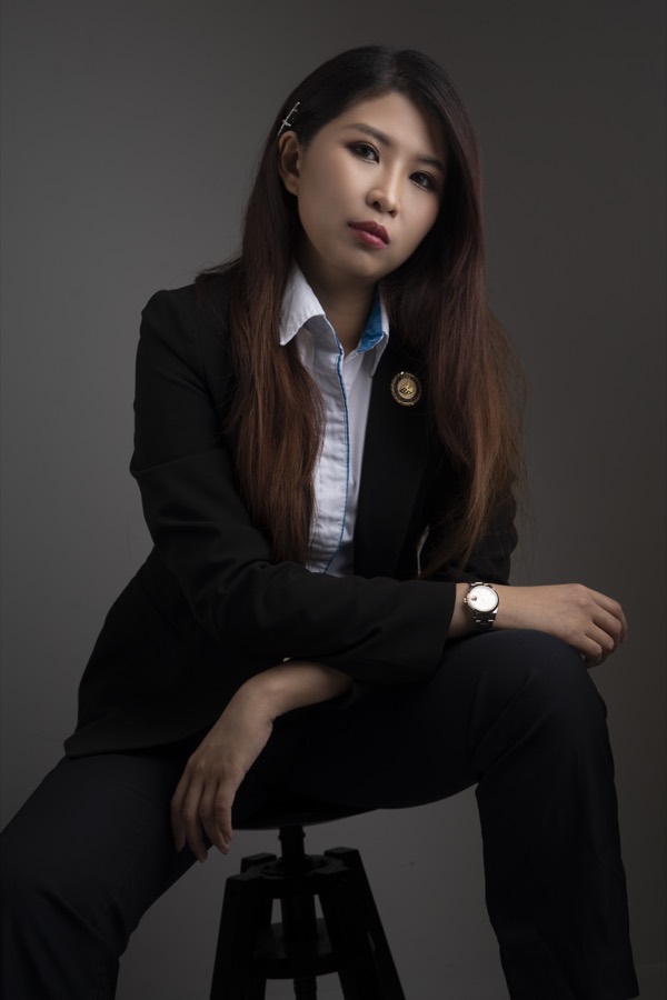Jane Poh 真人照片